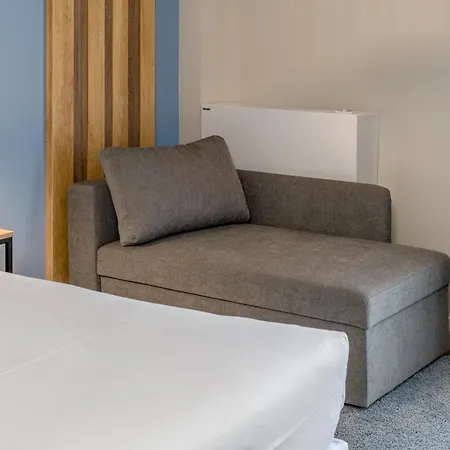 Ibis Styles Regensburg Hotel Exterior photo
