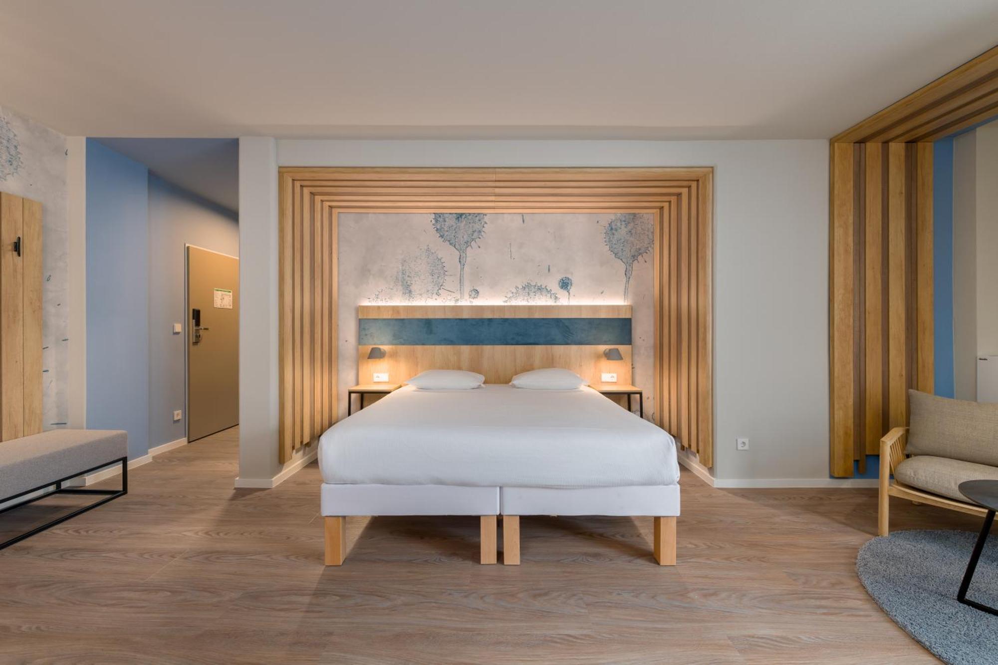 Ibis Styles 3*